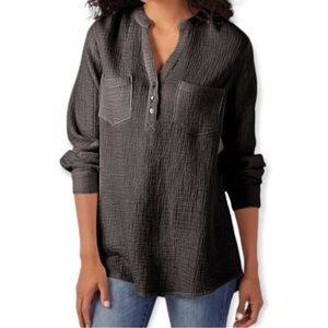 Women's MOTE lightweight V-neck long sleeve charcoal Gray shirt